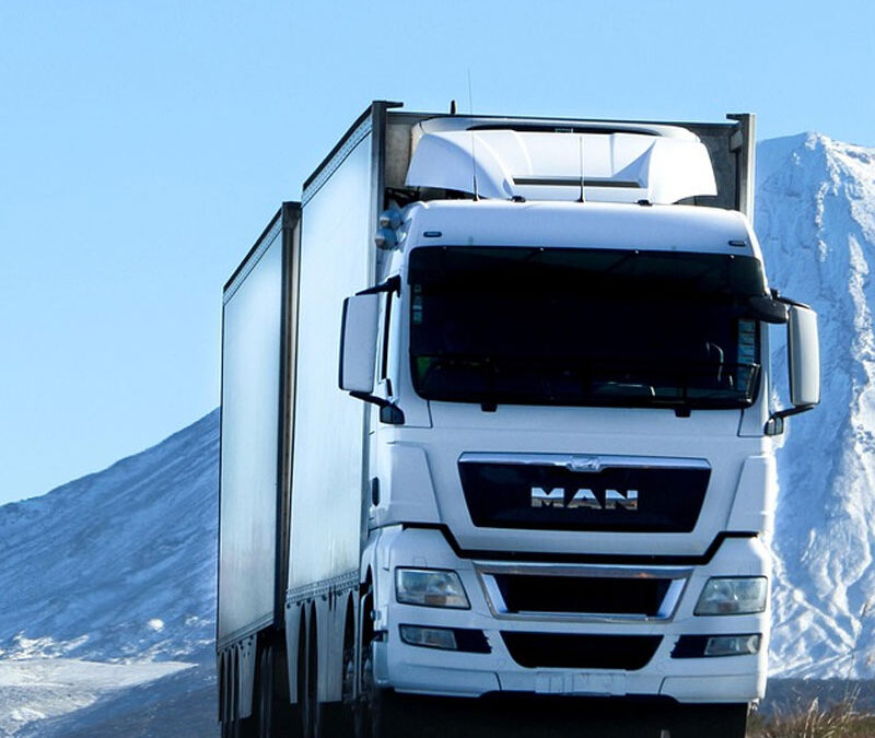 Jak dobrać pojemnik do transportu substancji – ADR 2025